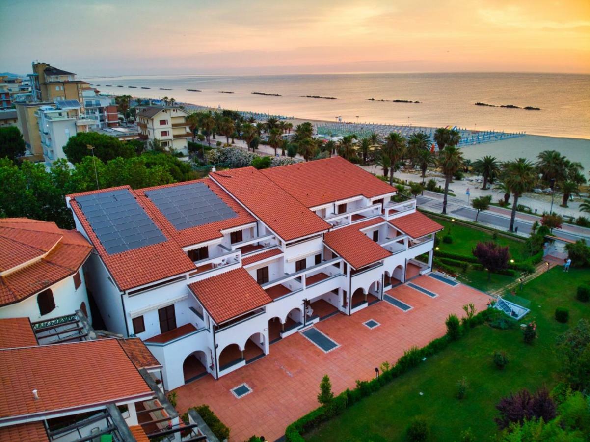 سان بنيديتّو ديل ترونتو Residence Elle المظهر الخارجي الصورة
